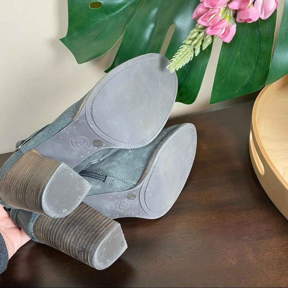 Lucky Brand Latonya stacked heel boots in storm gray Sz 9M - Picture 12 of 12